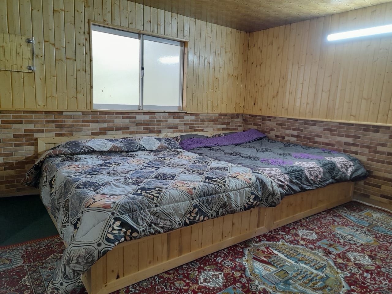 کلبه 9 نسوم